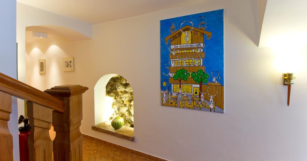 Hotel Weisser Hirsch Sankt Wolfgang im Salzkammergut Bagian luar foto
