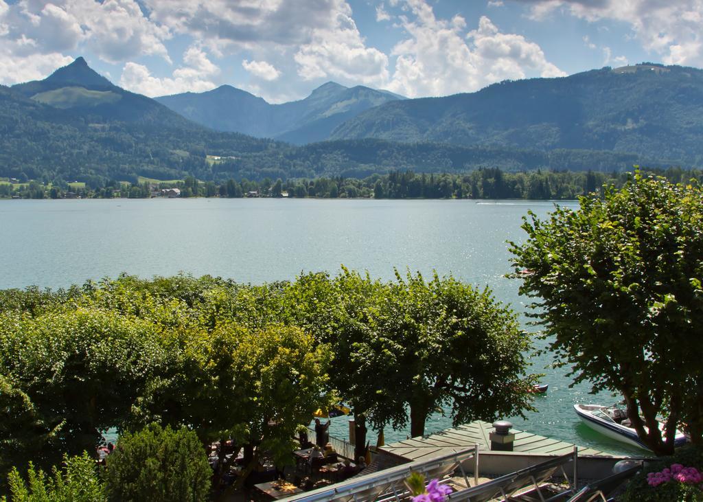 Hotel Weisser Hirsch Sankt Wolfgang im Salzkammergut Bagian luar foto