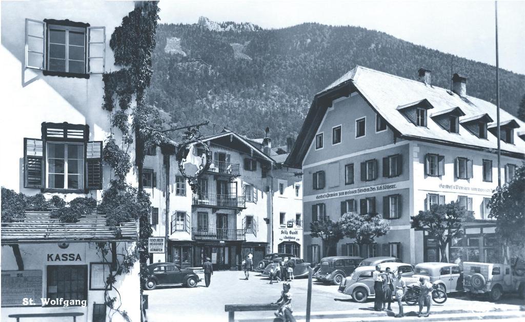Hotel Weisser Hirsch Sankt Wolfgang im Salzkammergut Bagian luar foto