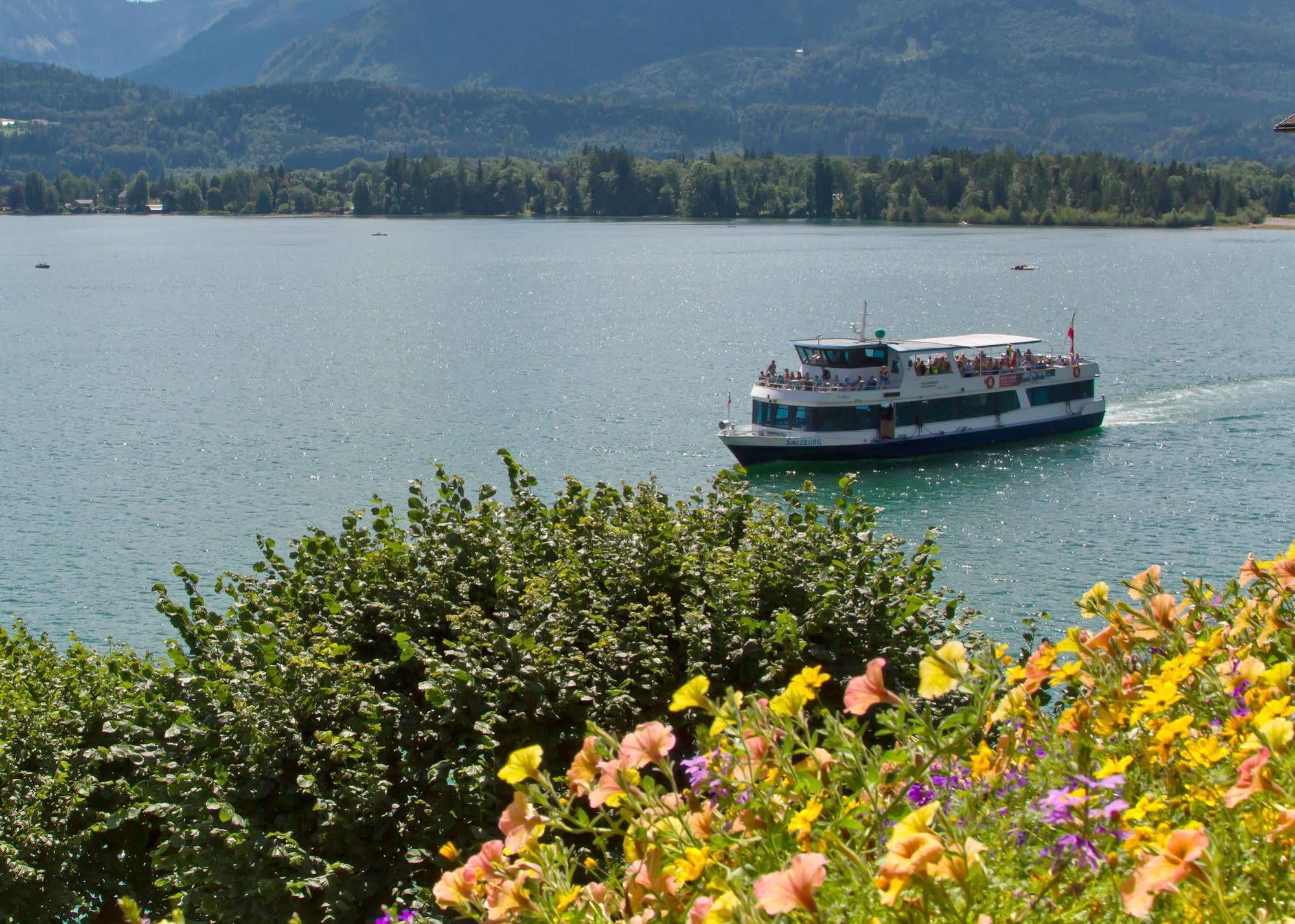 Hotel Weisser Hirsch Sankt Wolfgang im Salzkammergut Bagian luar foto